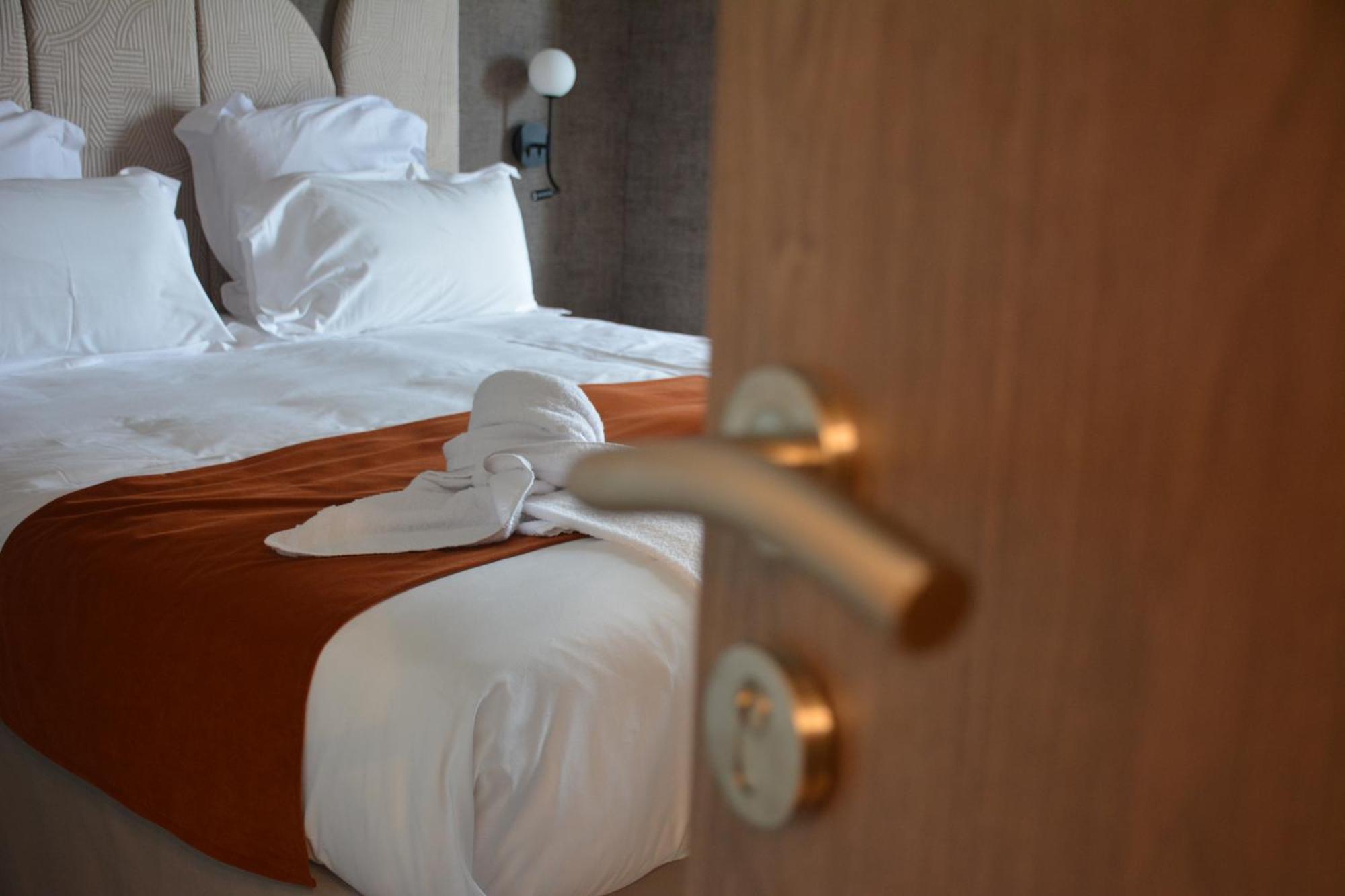 Hotel Breizh Du Golfe Arzon Ngoại thất bức ảnh